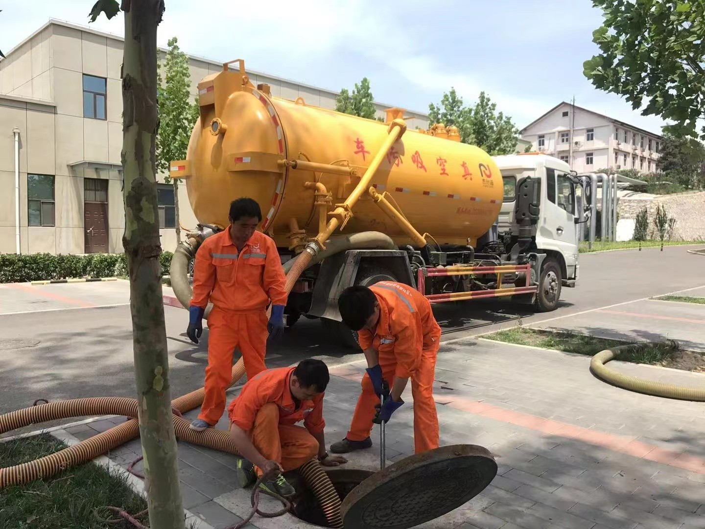 金州化粪池清理与5-8吨吸粪车施工效率分析